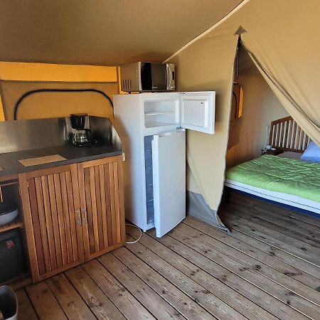 Camping Les Chenes Verts Meschers-sur-Gironde Exterior photo