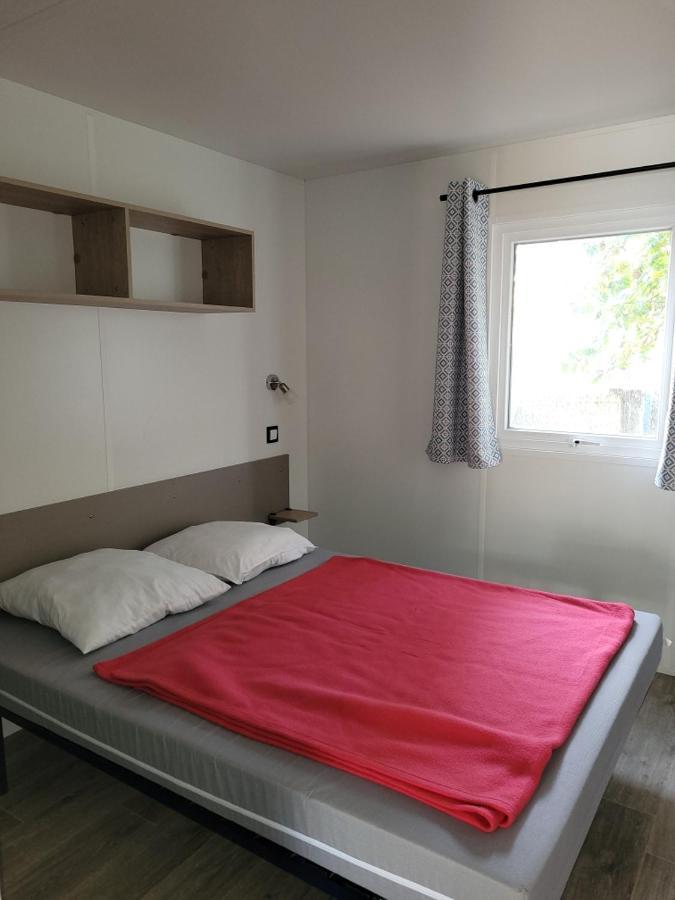 Camping Les Chenes Verts Meschers-sur-Gironde Exterior photo