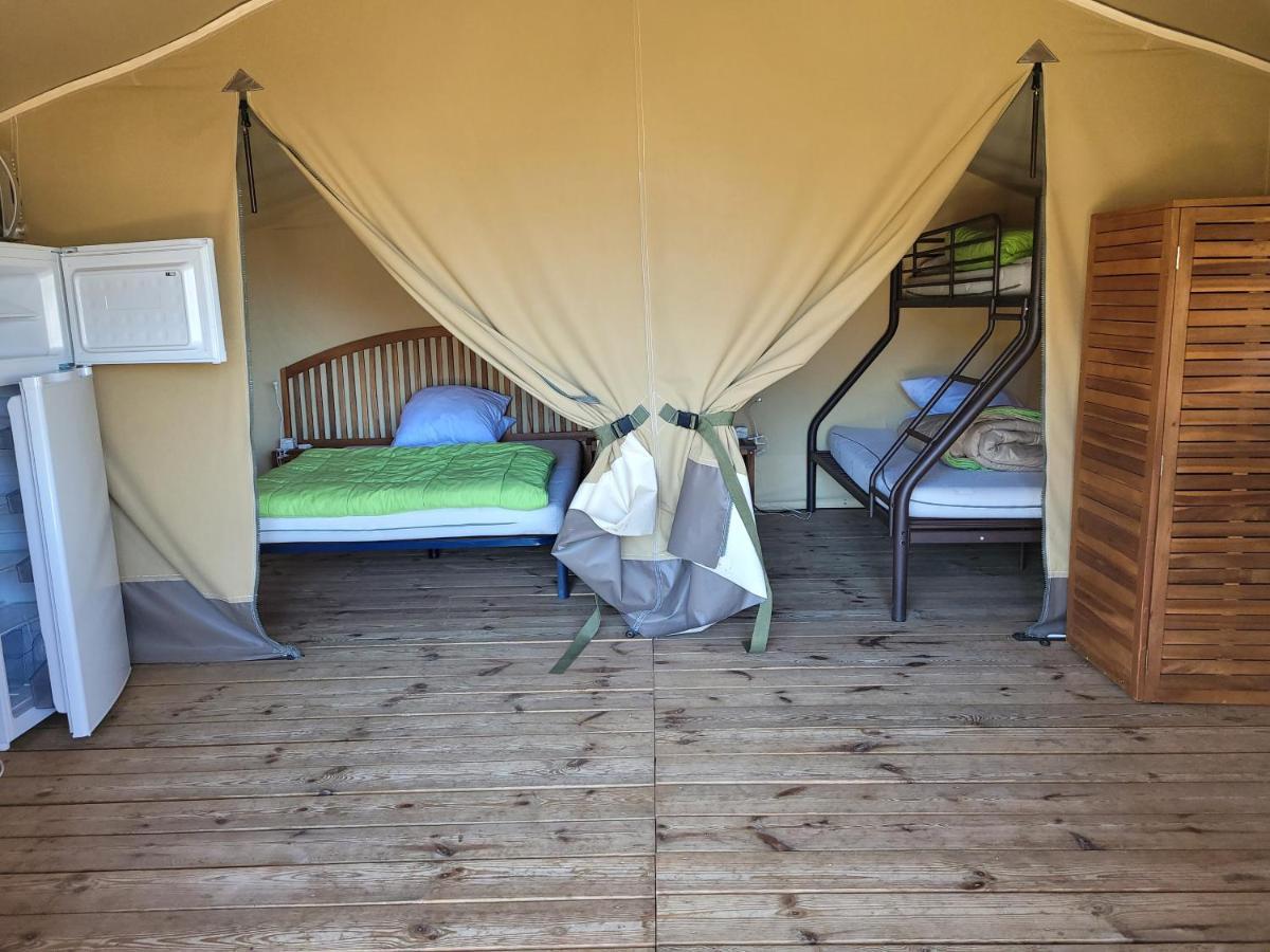 Camping Les Chenes Verts Meschers-sur-Gironde Exterior photo