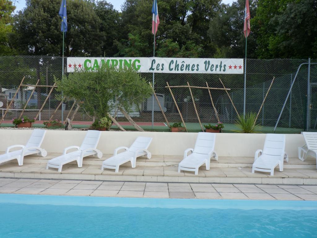 Camping Les Chenes Verts Meschers-sur-Gironde Exterior photo