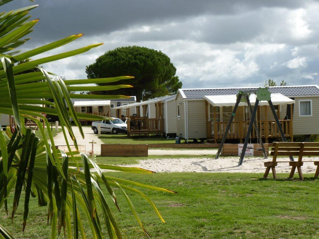 Camping Les Chenes Verts Meschers-sur-Gironde Exterior photo